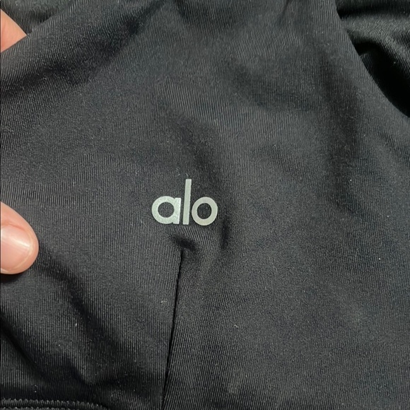 Alo Black Collared Women's Top - Picture 3 of 5